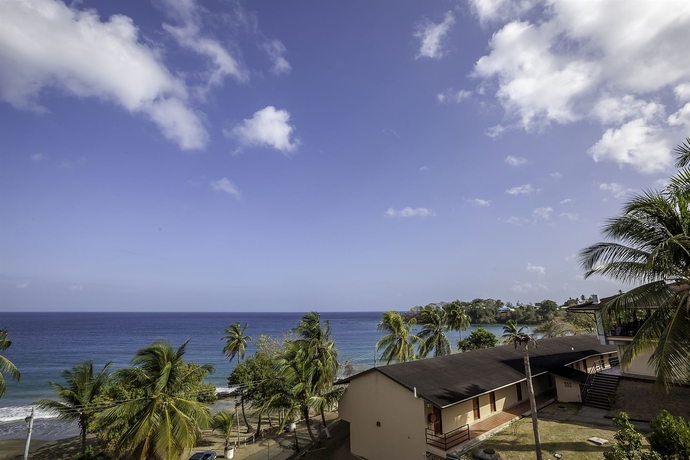 Imagen de los exteriores del Hotel Grafton Beach Resort. Foto 8