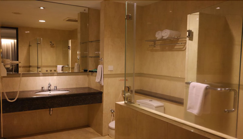 Imagen de la habitación del Hotel Grage Cirebon. Foto 7