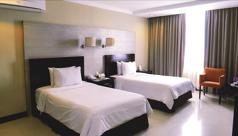 Imagen de la habitación del Hotel Grage Cirebon. Foto 12
