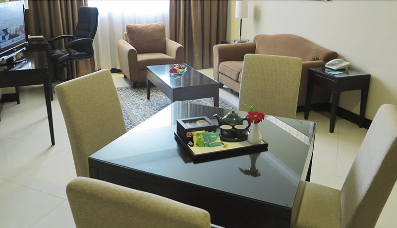 Imagen de la habitación del Hotel Grage Cirebon. Foto 15
