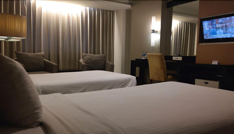 Imagen de la habitación del Hotel Grage Cirebon. Foto 18