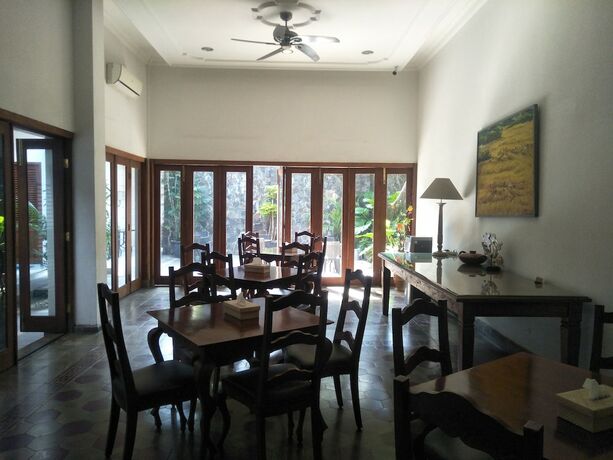 Imagen del bar/restaurante del Hotel Graha Kinasih Kotabaru. Foto 21