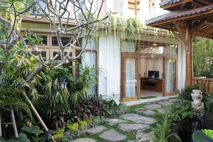 Imagen general del Hotel Graha Sandat Villas By Pramana Villas - Chse Certified. Foto 12