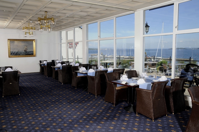 Imagen del bar/restaurante del Hotel Gran &Aring;sg&aring;rdstrand - Unike ler. Foto 2