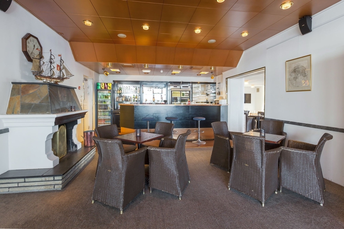 Imagen de los interiores del Hotel Gran &Aring;sg&aring;rdstrand - Unike ler. Foto 13