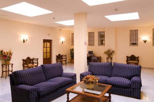 Imagen de los interiores del Hotel Gran Avenida, Coria Del Rio. Foto 15