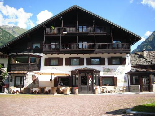Imagen de la habitación del Hotel Gran Baita, Gressoney-Saint-Jean. Foto 2