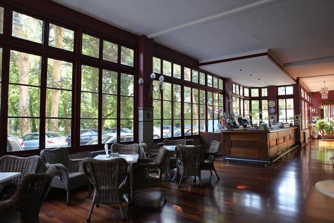 Imagen del bar/restaurante del Hotel Gran Balneario de Liérganes. Foto 3