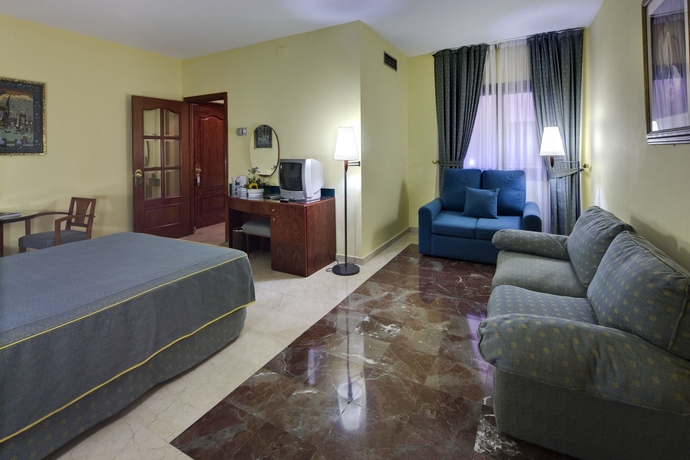 Imagen de la habitación del Hotel Gran Barcino. Foto 10