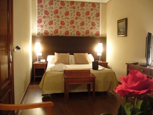 Imagen de la habitación del Hotel Gran Batalla. Foto 4