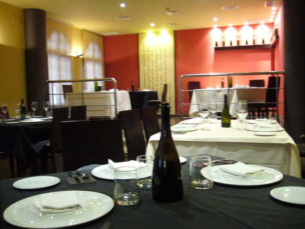 Imagen del bar/restaurante del Hotel Gran Batalla. Foto 3
