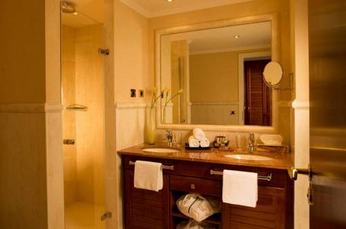 Imagen de la habitación del Hotel Gran Belveder. Foto 8