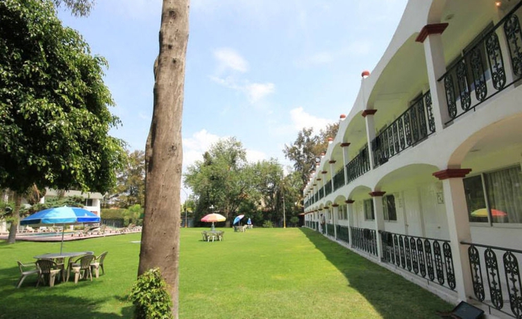 Imagen de los exteriores del Hotel Gran Campestre. Foto 12