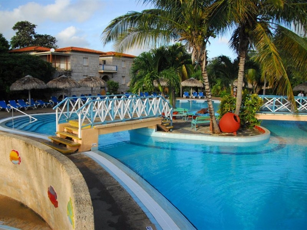 Imagen general del Hotel Gran Caribe Club Kawama. Foto 4