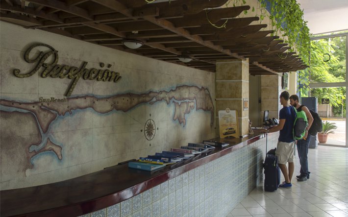 Imagen de los interiores del Hotel Gran Caribe Sunbeach. Foto 6