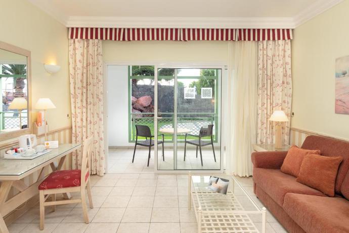 Imagen general del Hotel Gran Castillo Tagoro Family and Fun Playa Blanca. Foto 6