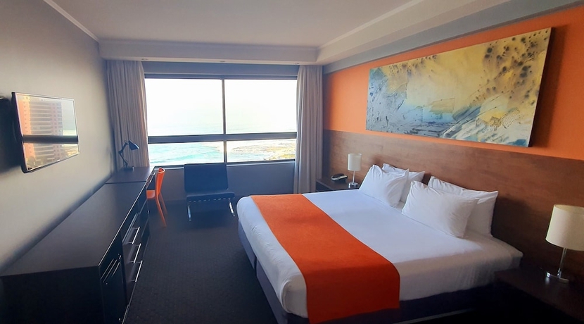 Imagen de la habitación del Hotel Gran Cavancha Suite. Foto 17