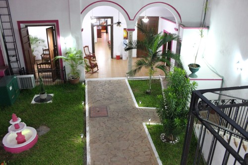 Imagen de los exteriores del Hotel Gran Centenario. Foto 5