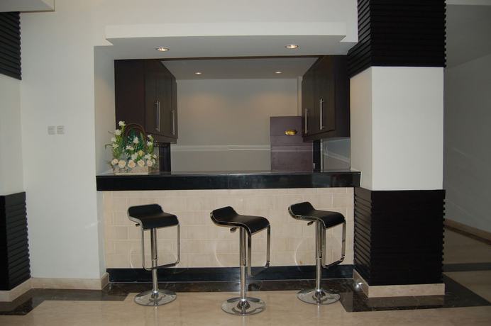 Imagen de los interiores del Hotel Gran Central. Foto 18