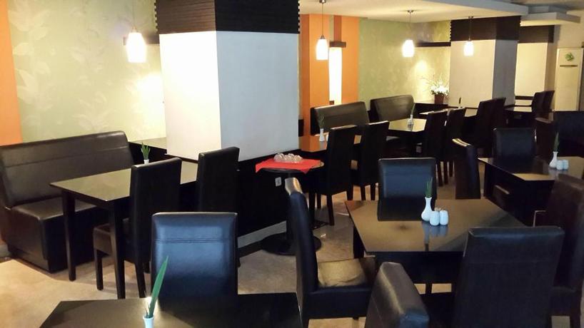 Imagen del bar/restaurante del Hotel Gran Central Manado. Foto 2