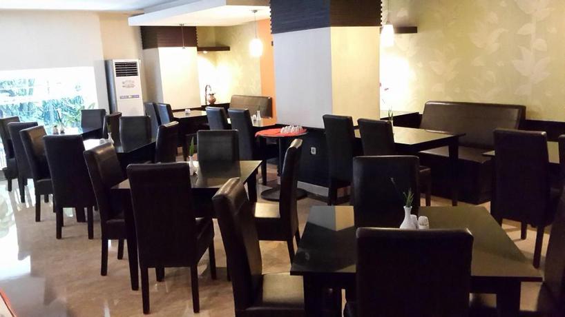 Imagen del bar/restaurante del Hotel Gran Central Manado. Foto 3