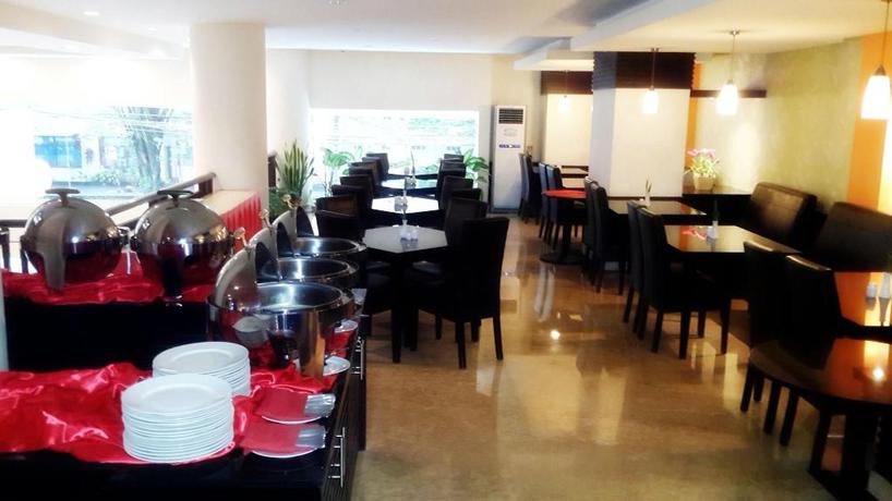 Imagen del bar/restaurante del Hotel Gran Central Manado. Foto 7