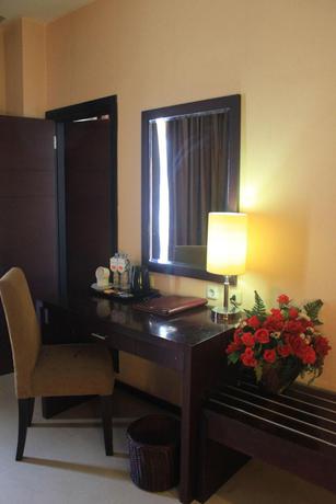 Imagen de la habitación del Hotel Gran Central Manado. Foto 15