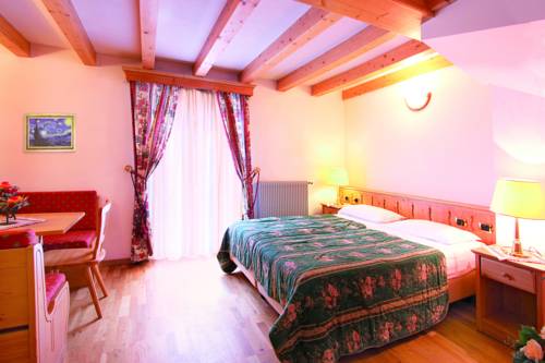 Imagen de la habitación del Hotel Gran Chalet Soreghes. Foto 3