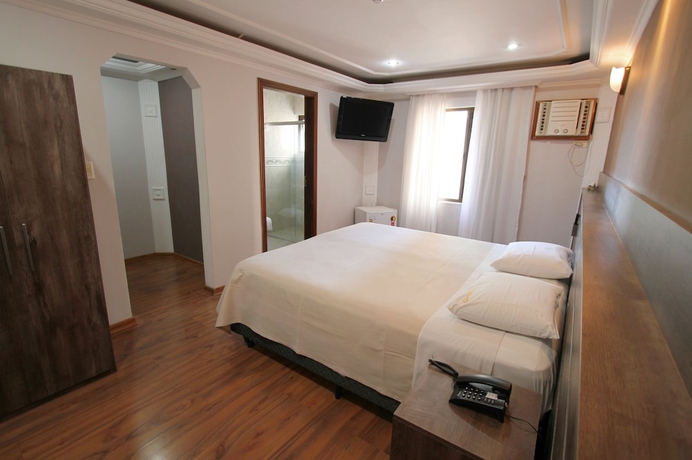 Imagen de la habitación del Hotel Gran Chevalier. Foto 4