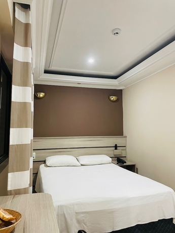 Imagen de la habitación del Hotel Gran Chevalier. Foto 8