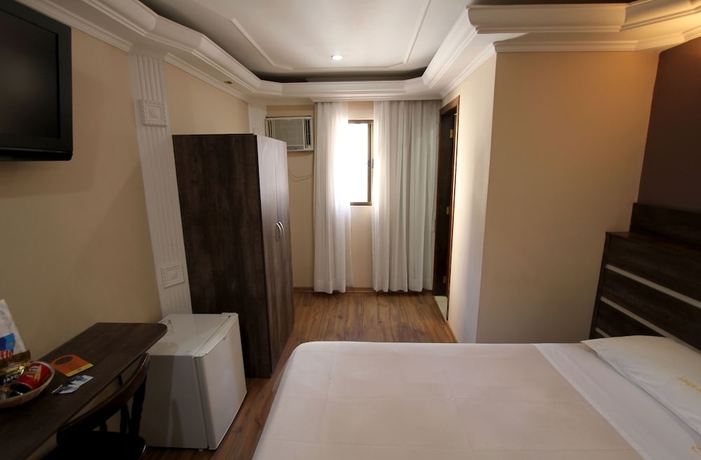 Imagen de la habitación del Hotel Gran Chevalier. Foto 13