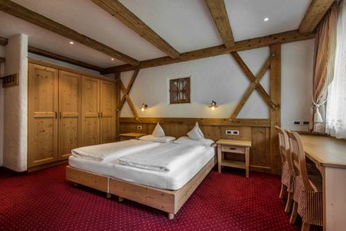 Imagen de la habitación del Hotel Gran Ciasa. Foto 8