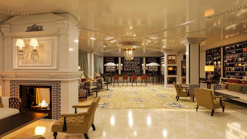 Imagen de los interiores del Hotel Gran Claridge Granada. Foto 17
