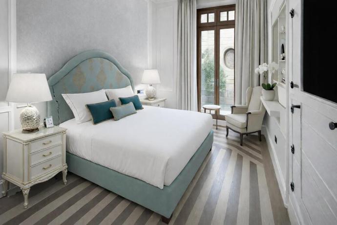 Imagen de la habitación del Hotel Gran Claridge Granada. Foto 7