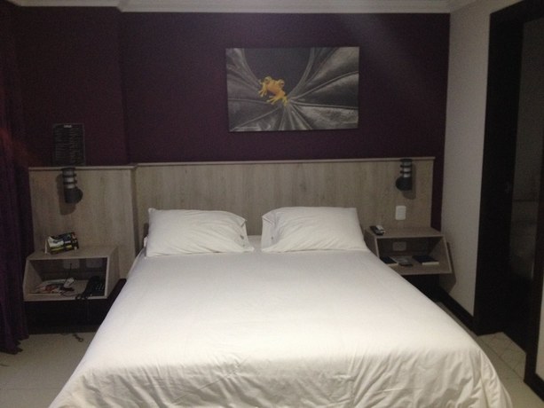 Imagen de la habitación del Hotel Gran Cofanes. Foto 14