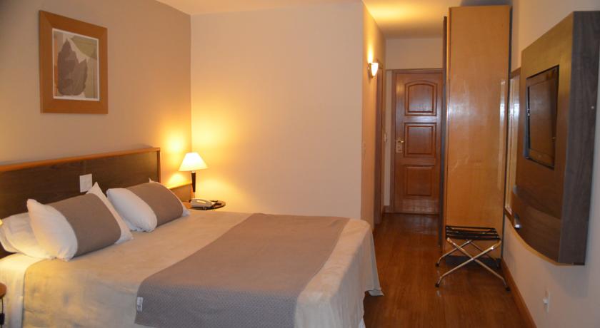 Imagen general del Hotel Gran Continental, Taubat&eacute;. Foto 4