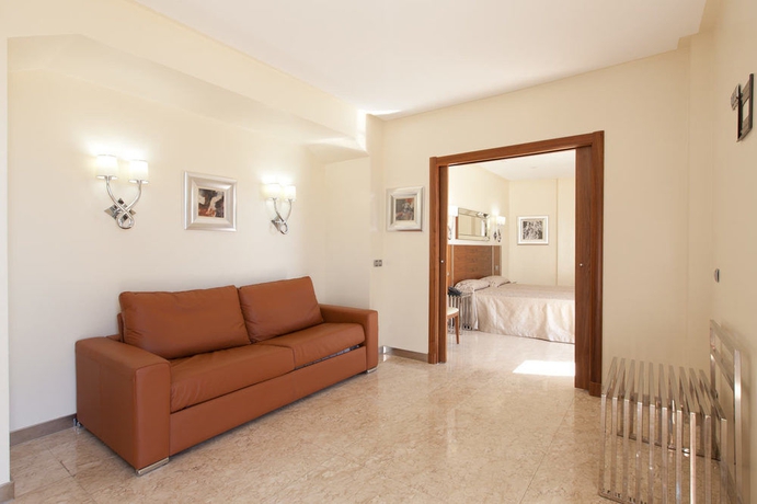 Imagen de la habitación del Hotel Gran Corona Sol. Foto 5