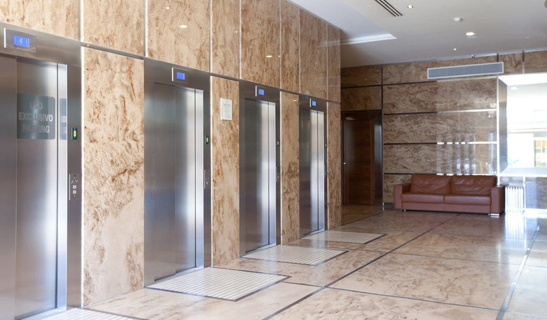 Imagen de los interiores del Hotel Gran Corona Sol. Foto 11