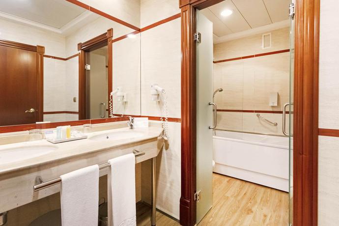 Imagen general del Hotel Gran De Ferrol. Foto 15