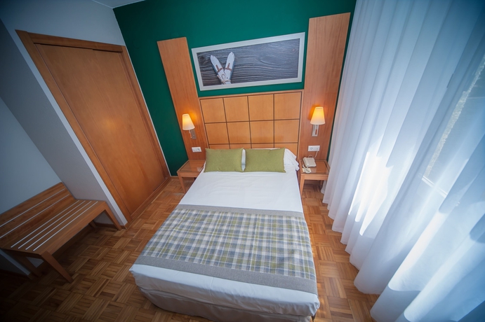 Imagen de la habitación del Hotel Gran De Jaca. Foto 5