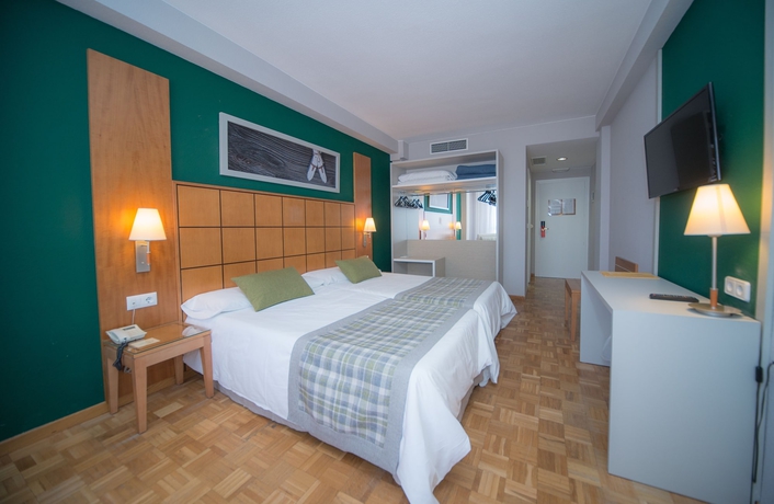 Imagen de la habitación del Hotel Gran De Jaca. Foto 10