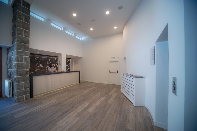 Imagen de los interiores del Hotel Gran De Jaca. Foto 16