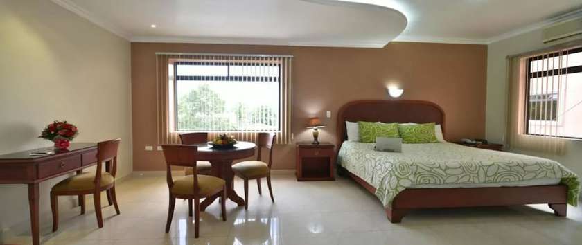 Imagen de la habitación del Hotel Gran De Lago El Coca. Foto 7