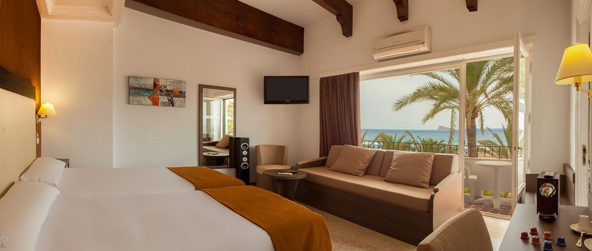 Imagen de la habitación del Hotel Gran Delfin. Foto 10