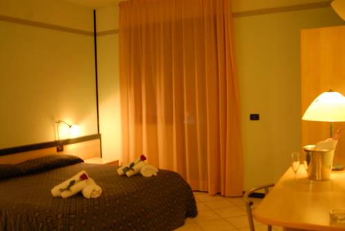 Imagen de la habitación del Hotel Gran Delta. Foto 5