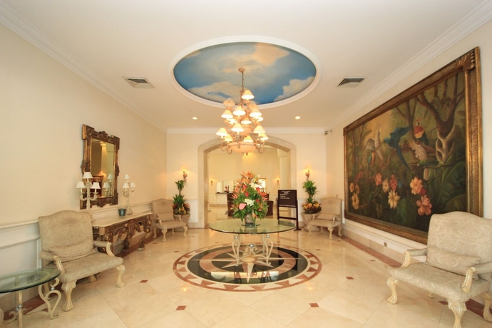 Imagen de los interiores del Hotel Gran Diligencias. Foto 16