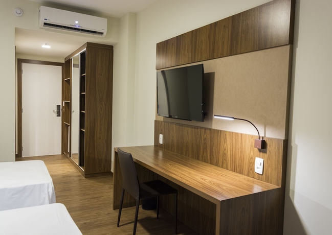 Imagen de la habitación del Hotel Gran Executive. Foto 2