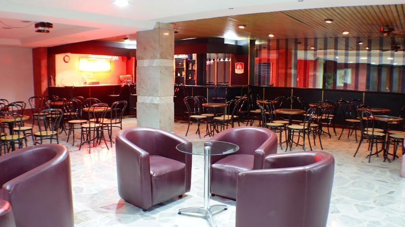 Imagen del bar/restaurante del Hotel Gran. Foto 2