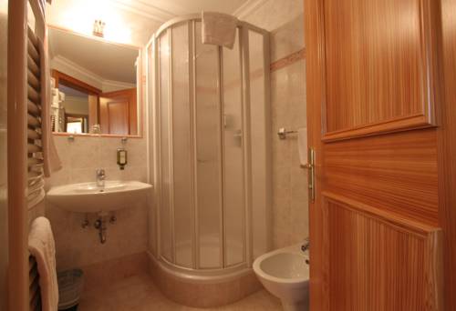 Imagen de la habitación del Hotel Gran Fanes. Foto 4