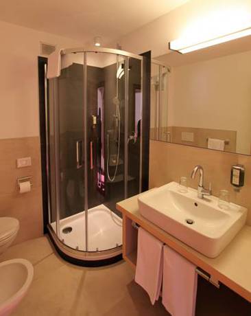 Imagen de la habitación del Hotel Gran Fanes. Foto 16